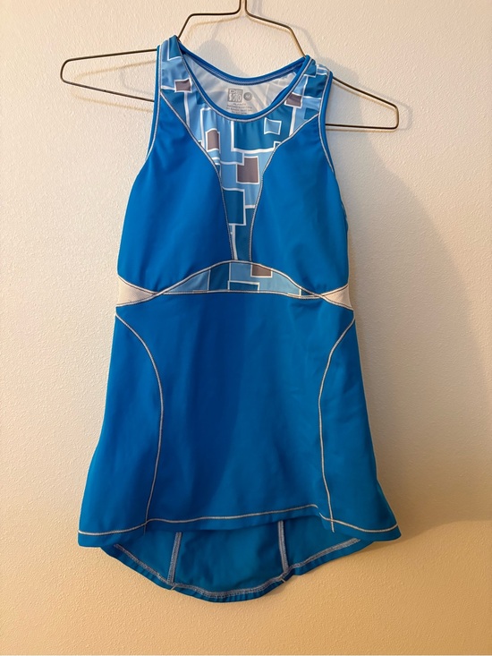 DESOTO Tops - DESOTO Bright turquoise Blue Patterned tank top.